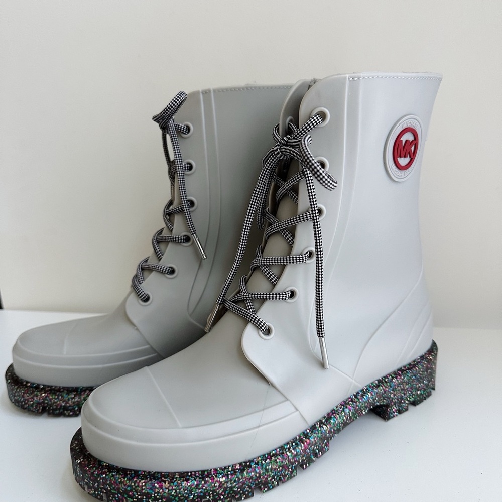 Michael Kors Montaigne PVC Rain Boot Aluminum Grey size 8 NWT